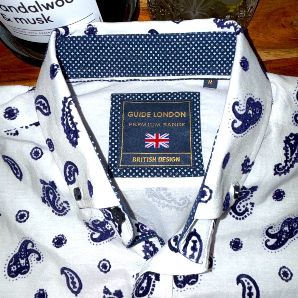 Guide London Premium Men’s Dress Shirt, White & Royal Blue Velvet Paisley SZ (M) - Picture 5 of 10